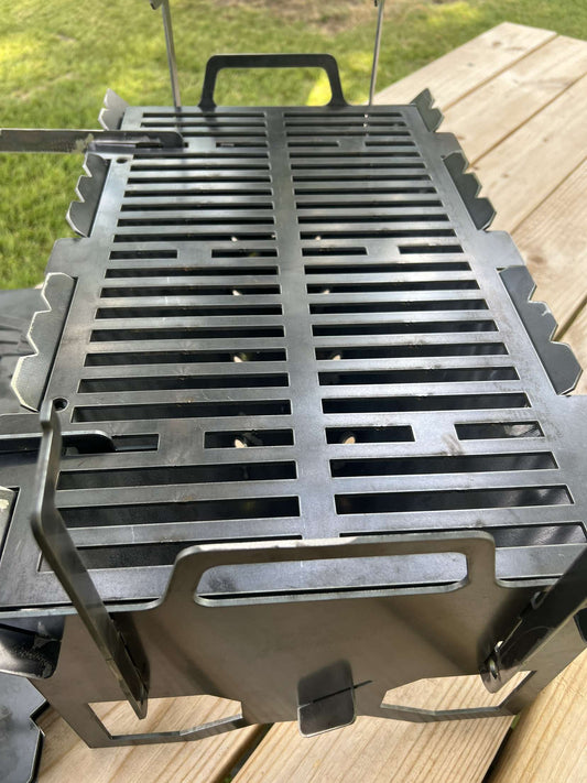 Collapsible slot grill