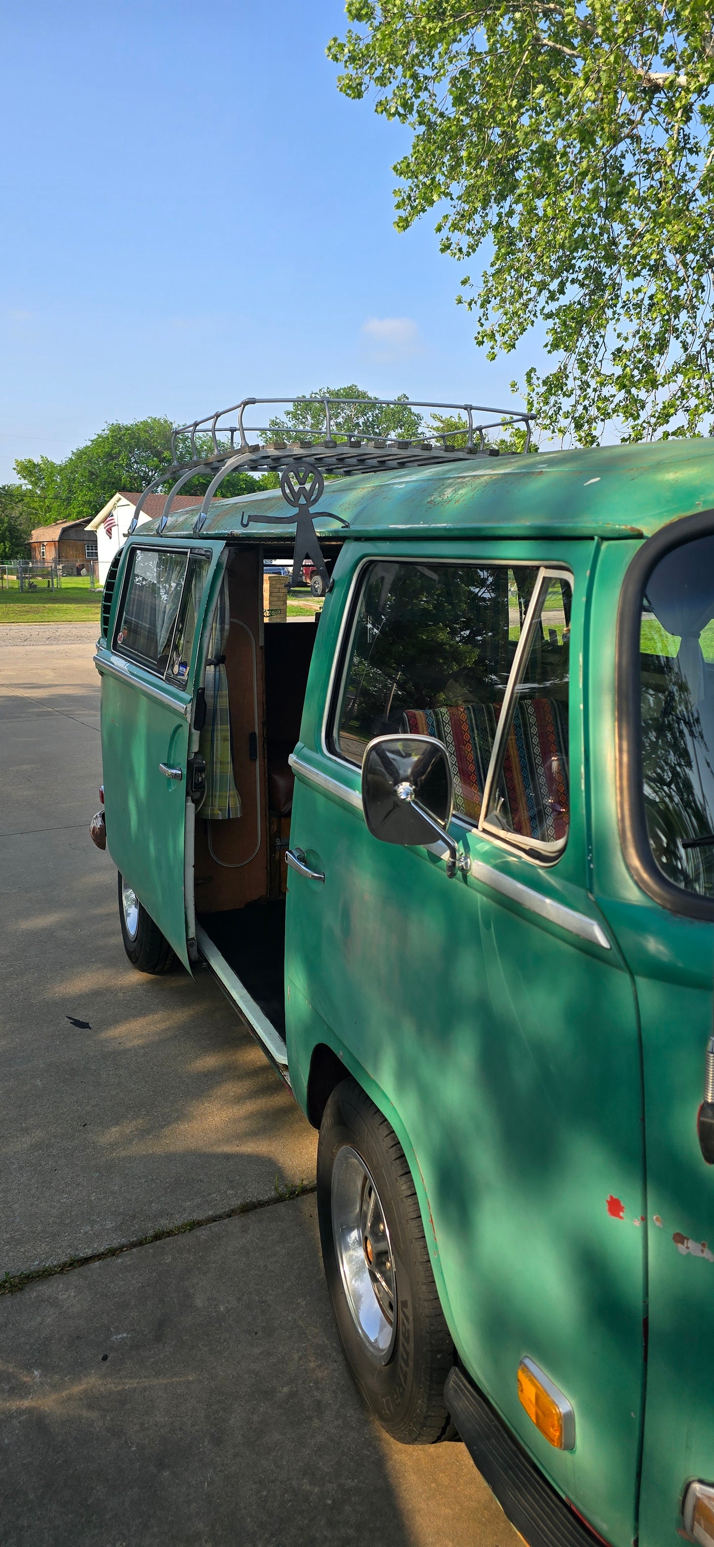 Volkswagen lantern holder
